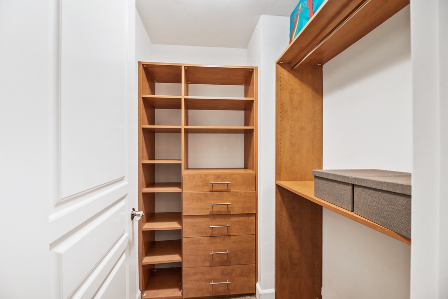 Big closet in third bedroom