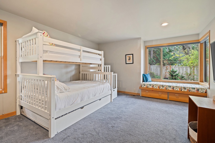 Bunk bedroom, perfect for the little ones.