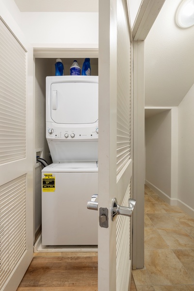 Enjoy the convenience of in-unit laundry with a full-size washer and dryer—perfect for extended stays and beach day refreshes.