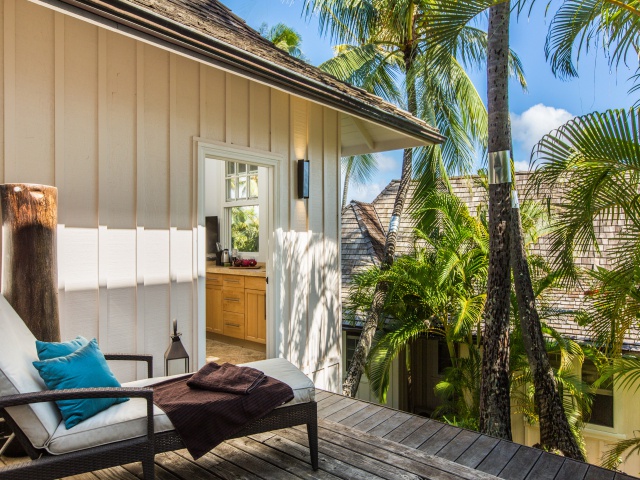 Bungalow Entrance