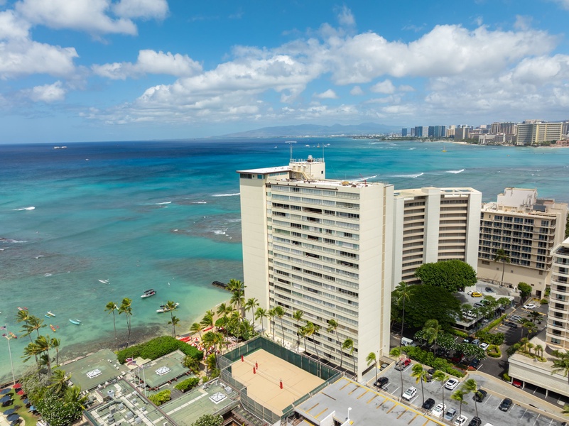 High above the oceanfront strip—Colony Surf offers rare privacy while keeping Honolulu’s best within reach.
