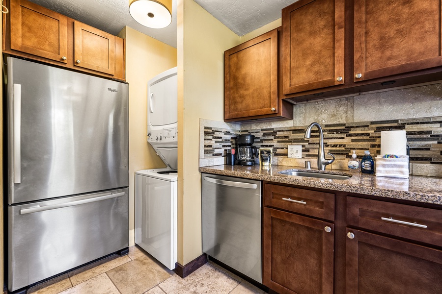 Full sized washer/dryer in unit!