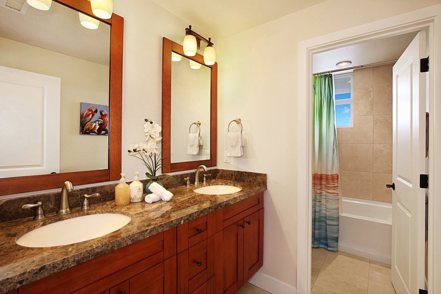 Upstairs shared bathroom