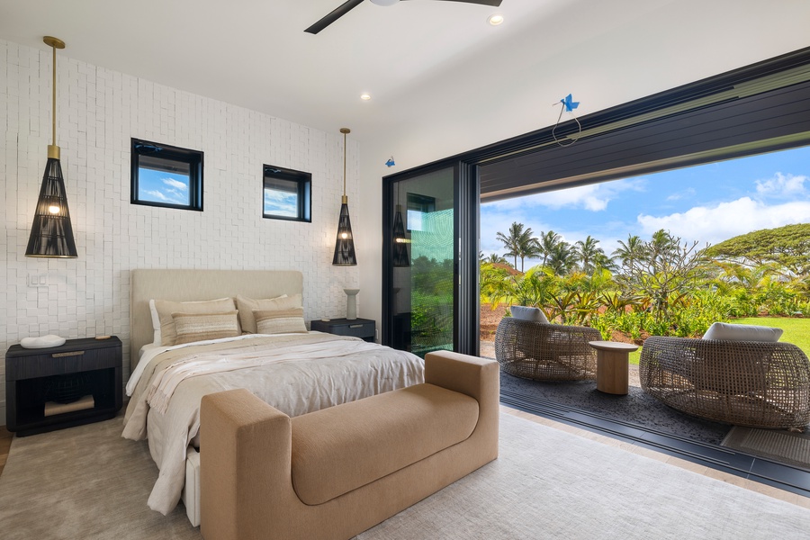 Enjoy effortless indoor-outdoor living, where private lanais and calming suites blend into nature.
