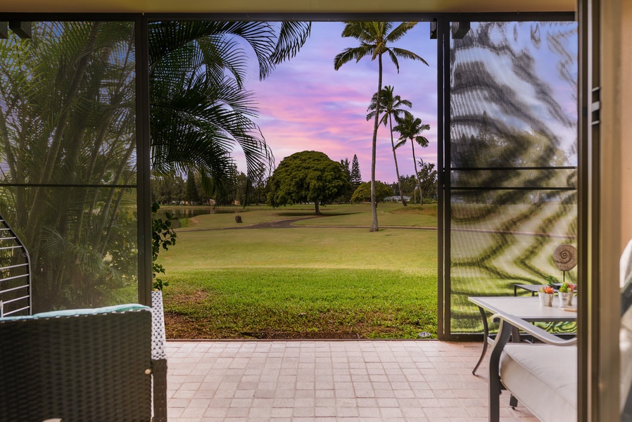 Golf course, stable and sunset views from the comfort of your own lanai.
