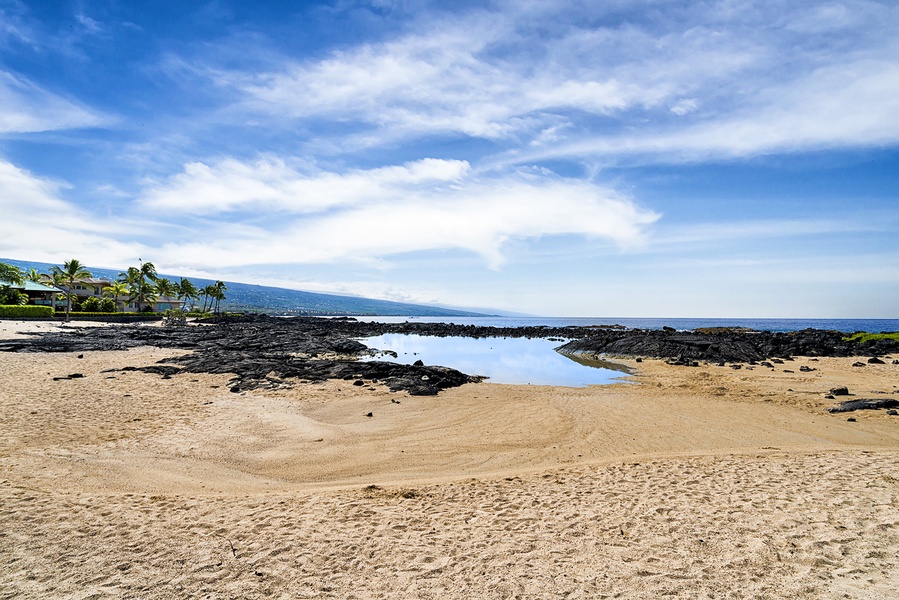 Sand and easy access at Keiki Ponds!