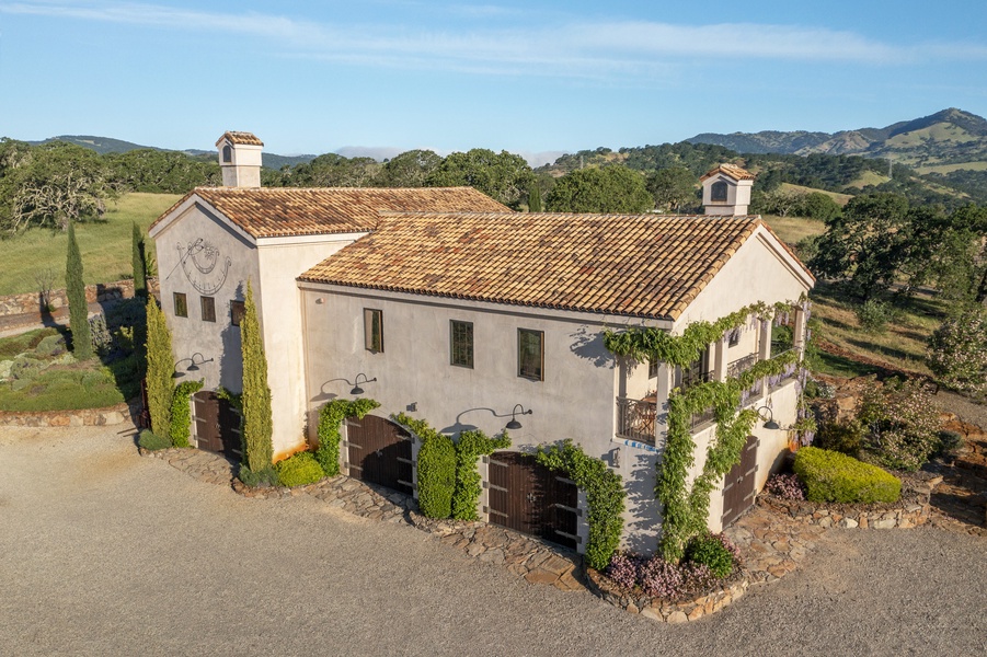 A 2-bedroom Guest House, equally beautiful, sits above the winery just a short walk away