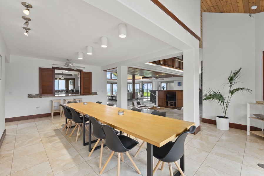 Spacious dining setup ideal for family meals or group gatherings.