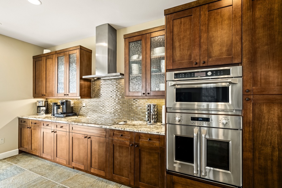 Granite counters throughout