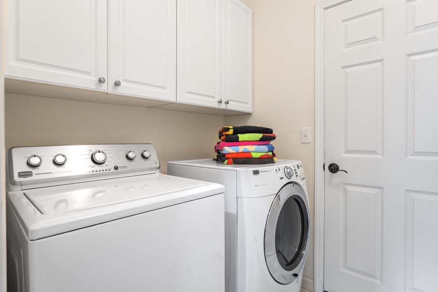 Laundry room with a washer/dryer