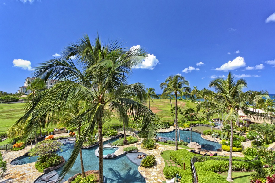 The beautiful lagoon pool at Beach Villas at Ko Olina.