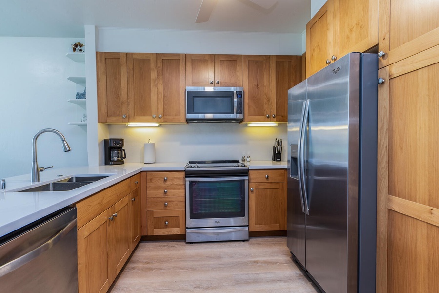 Kitchen has stainless steel appliances