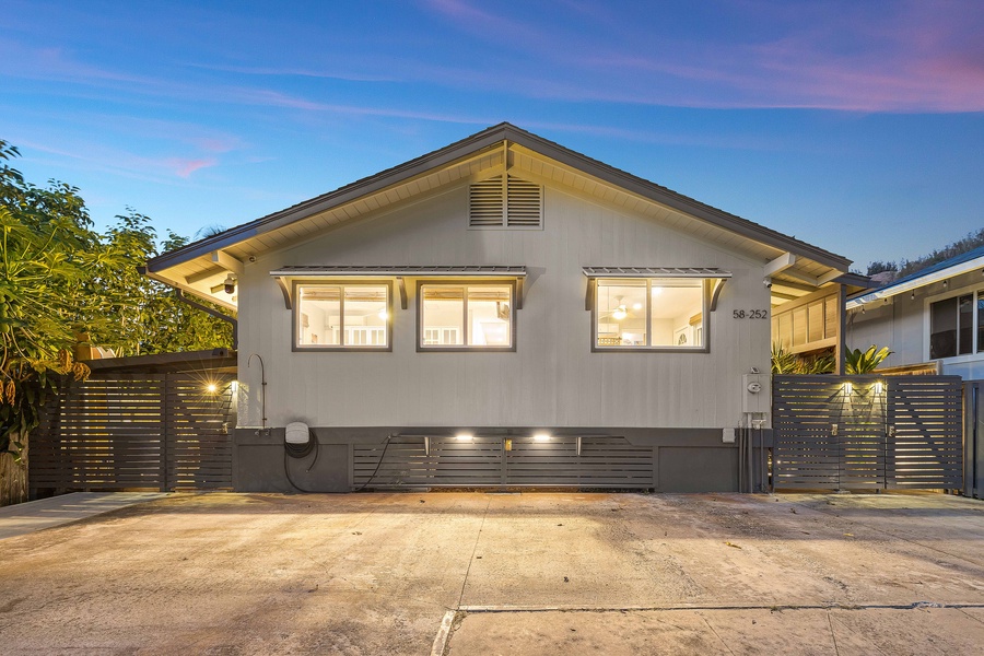 Large driveway and private entrance offer both security and convenience for your stay.