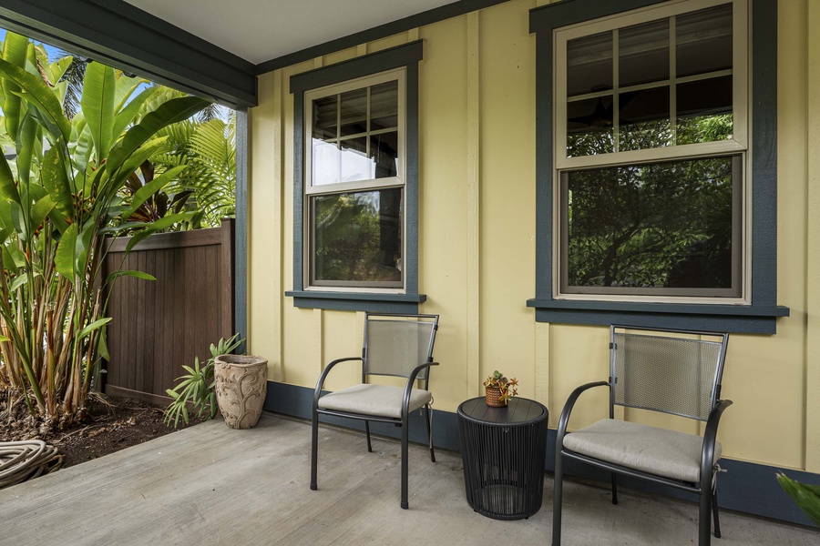 Front Lanai  seating area
