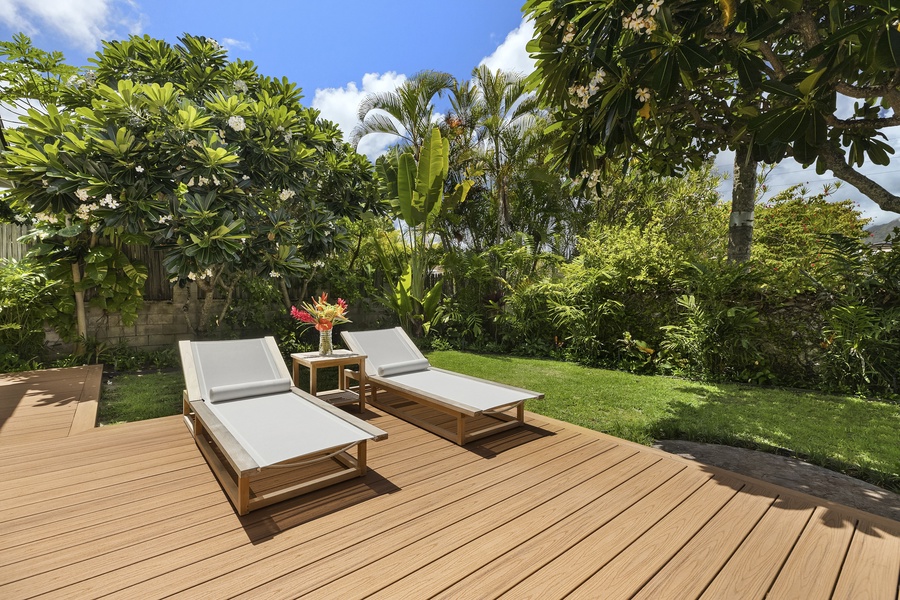 Private Yard with Large Deck and  Chaise Lounge Chairs
