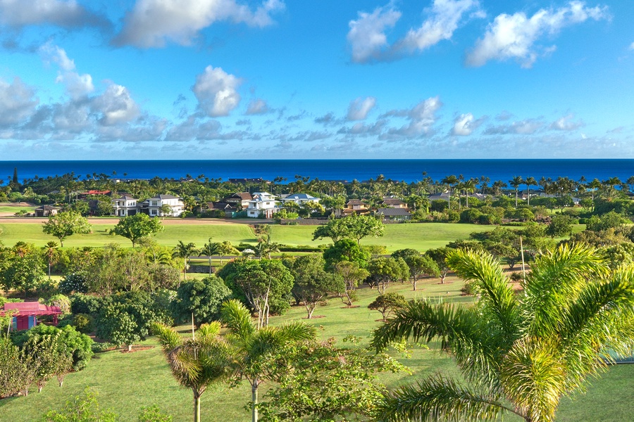 From the comfort of the upstairs Ohana bedroom, let the expansive ocean views captivate and calm your senses.