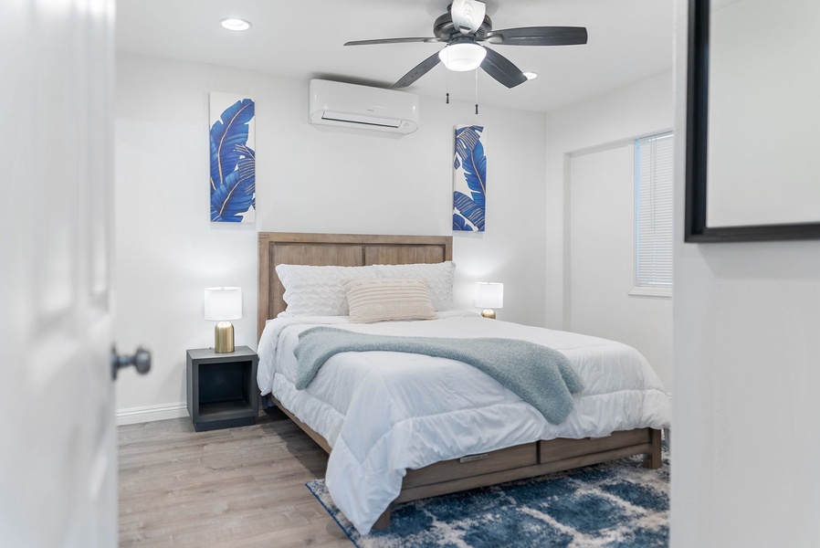 Bedroom 3 with ceiling fan and split A/C