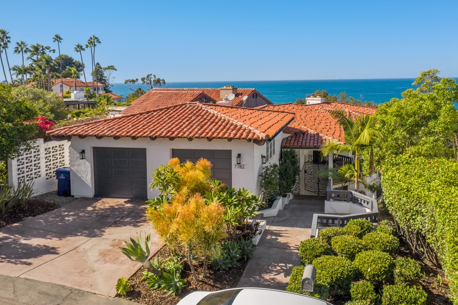 This home boasts panoramic views extending from Del Mar, Scripps Pier, La Jolla Shores, and around La Jolla to the Cove.