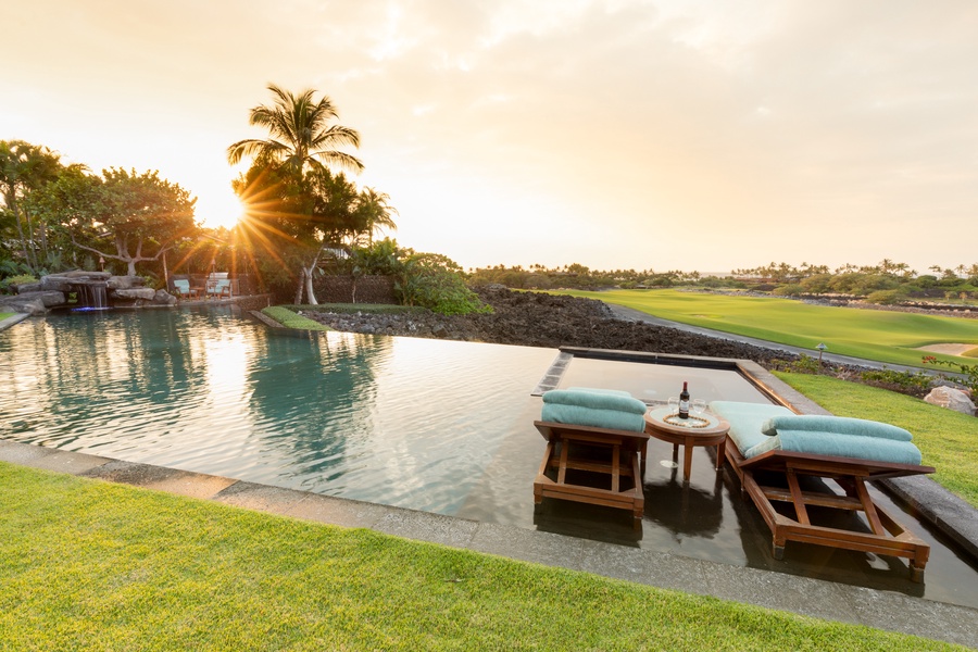 Unwind by the infinity pool at sunset with uninterrupted Pacific views.
