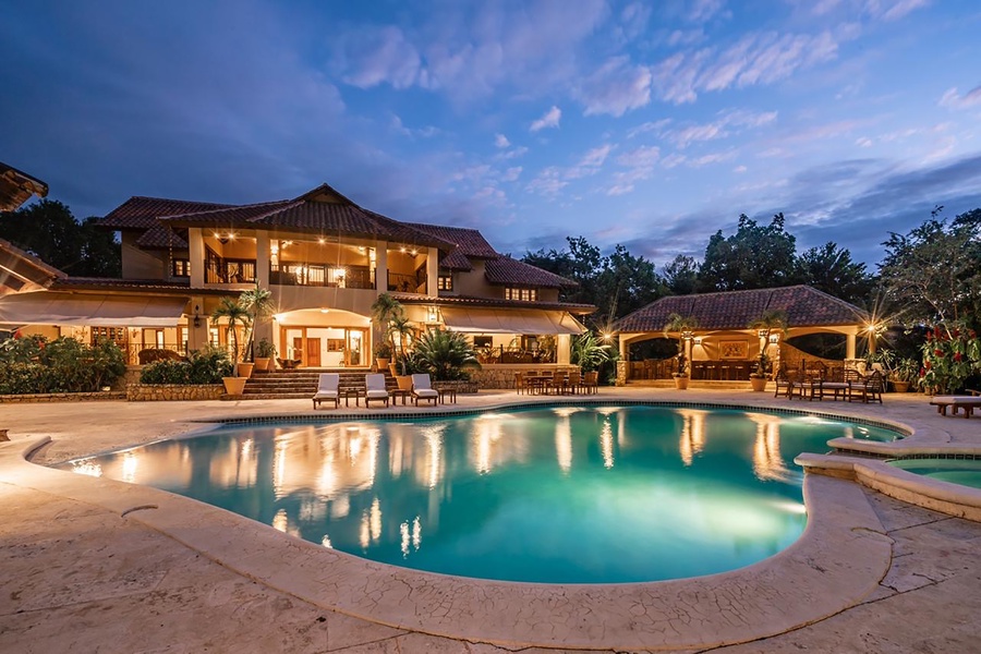 Welcome to Villa Monica, an extraordinary estate at Casa de Campo.