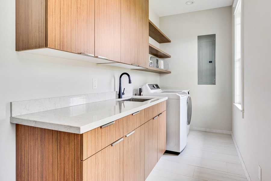 Laundry area with a washer/dryer