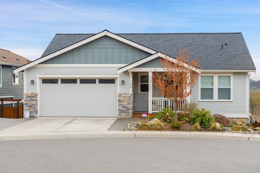 The garage and front facade of the Blackstone Court, your perfect home for all types of Gathering