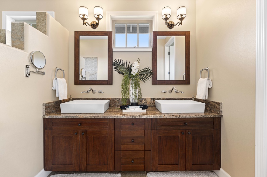 Double sinks in the guest bath keep the morning routine from turning into a line.