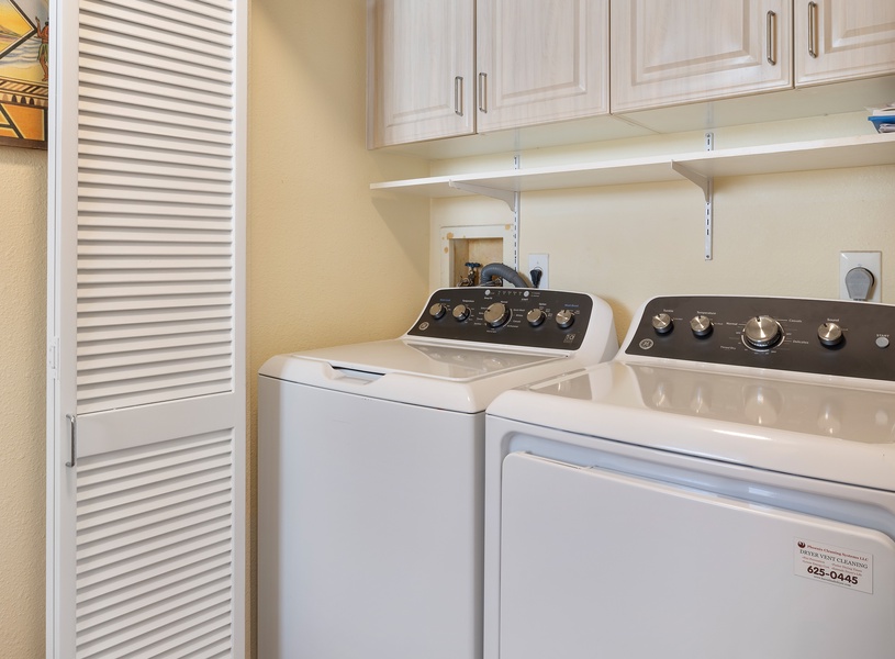 A full-size washer and dryer in the laundry area make extended stays easy.