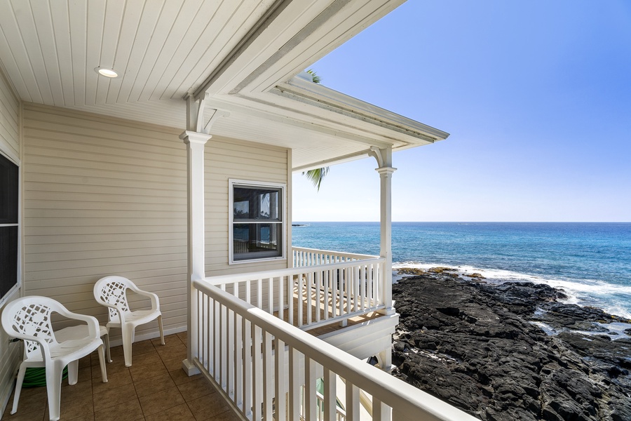 Upstairs Lanai off of the bedrooms