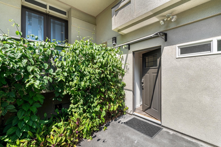 Private entry to detached guest suite offers added privacy for couples or traveling companions.