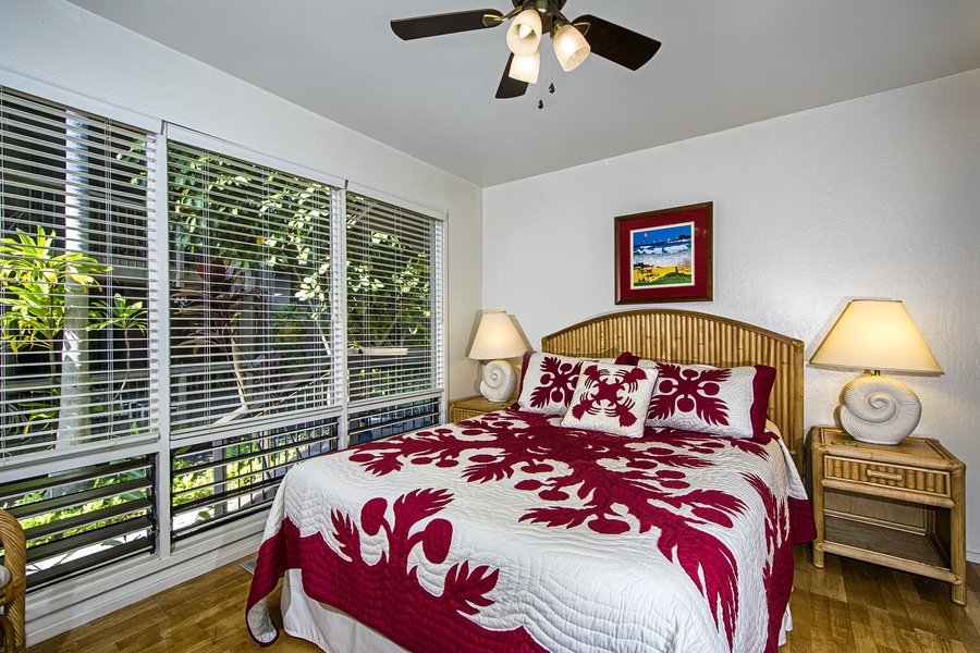 Guest bedroom equipped with Queen bed featuring central A/C