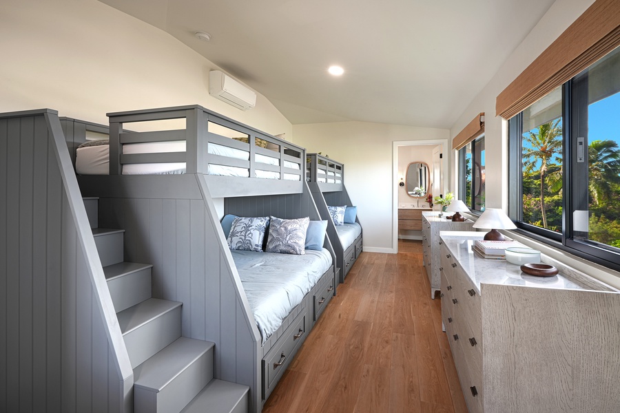 Cozy bunk third guest bedroom, perfect for kids or group adventures.