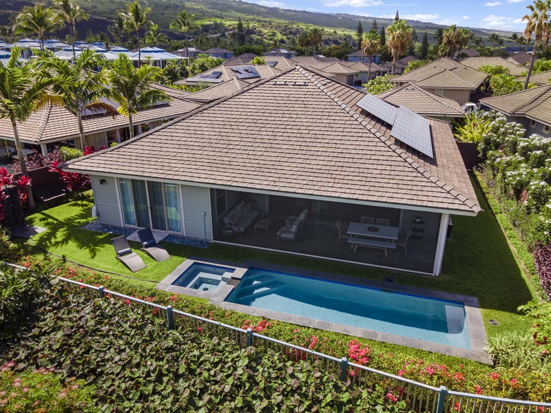 Screened in Lanai is perfect to enjoy the outdoors while keeping pests out