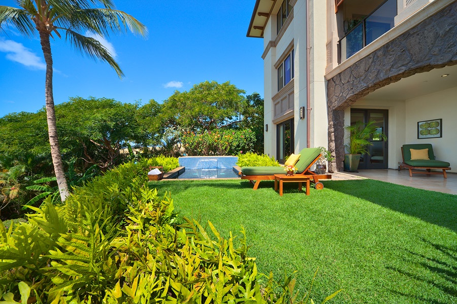 Private Grass Lawn and Garden for D101 Coco Palms Villa with Partial Ocean View
