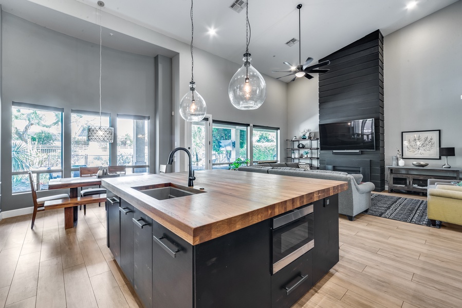 Play chef while in this modern kitchen