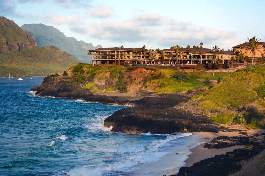 The exquisite section of Kauai's coastline occupied by Hokuala.