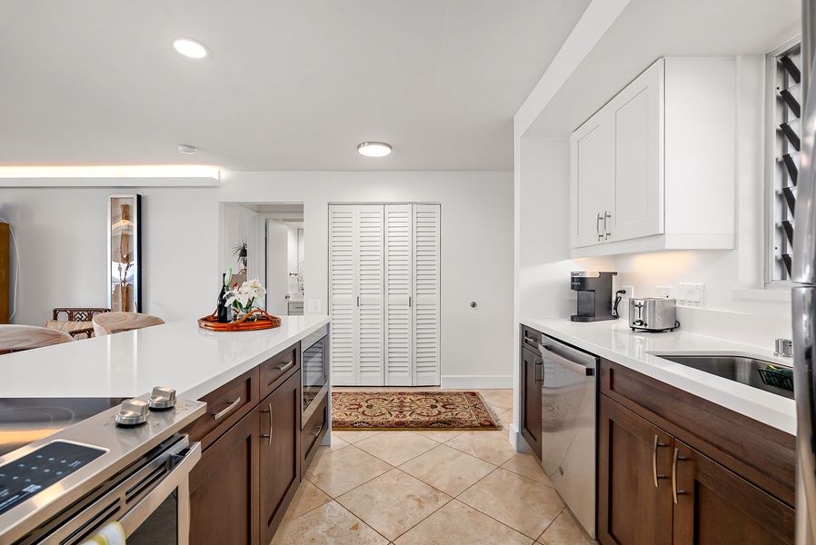 An open layout connects kitchen to the rest of the home, making it easy to stay part of the conversation while cooking.
