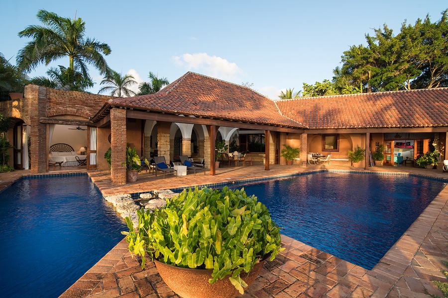 Inviting atmosphere for a relaxing getaway.