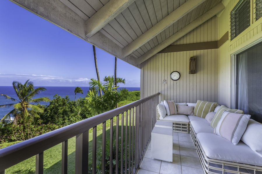 Private lanai with mesmerizing views for guaranteed relax.