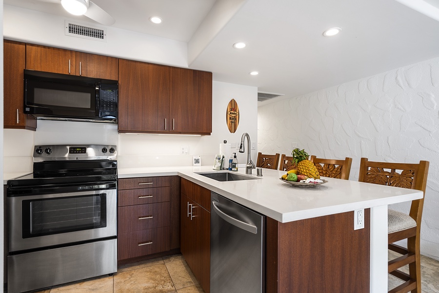 Fully renovated kitchen, fully equipped for your culinary needs