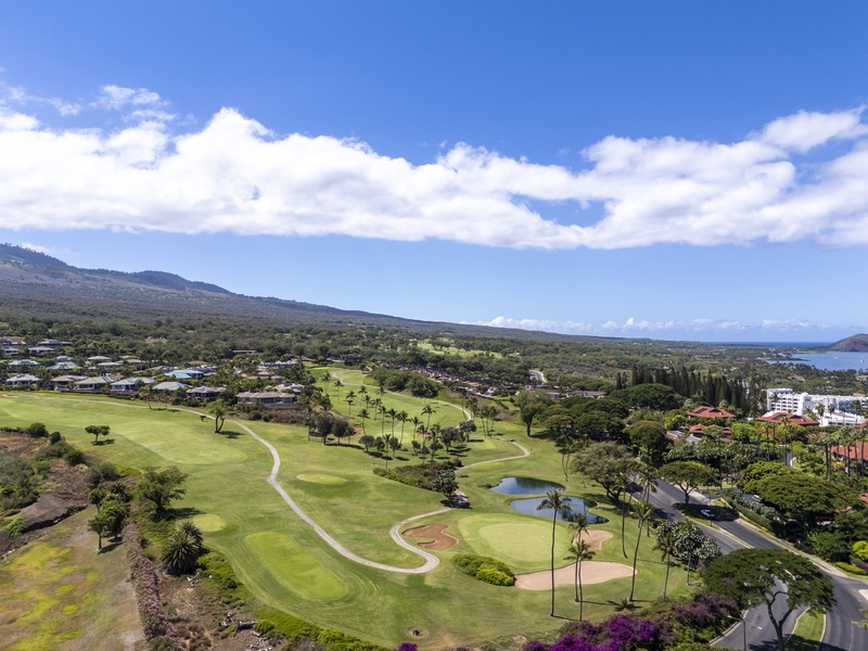 Tee off with sweeping ocean views on Wailea’s championship golf course, minutes from Wailea Luxury Residence Hoolei 23-3.