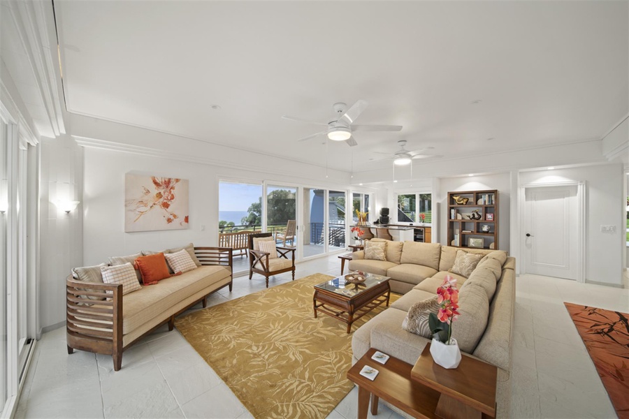 Reverse of great room toward wet bar.