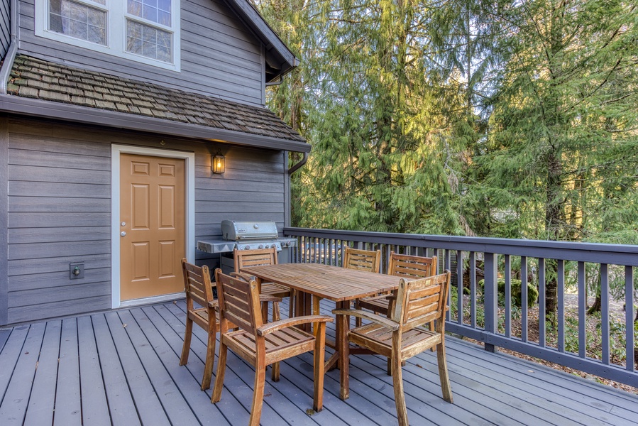 Dine under the stars on an inviting outdoor deck with a gas BBQ grill for the chef..