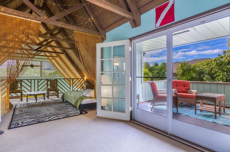Loft with access to Lanai