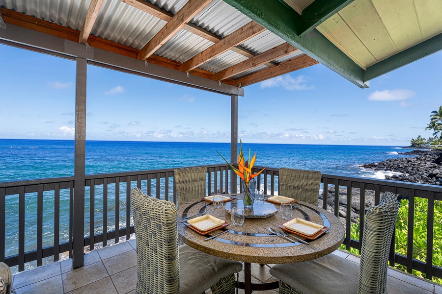 Dine alfresco while the waves provide your dinner soundtrack.