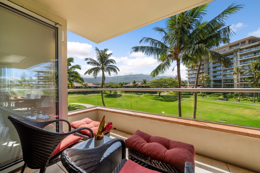 Honua Kai Konea 204’s private lanai is your sanctuary for sunset cocktails and stargazing by night.