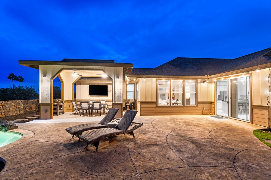 75179 Kamilo St KailuaKona HI-large-023-130-Twilight Back 3-1500x1000-72dpi