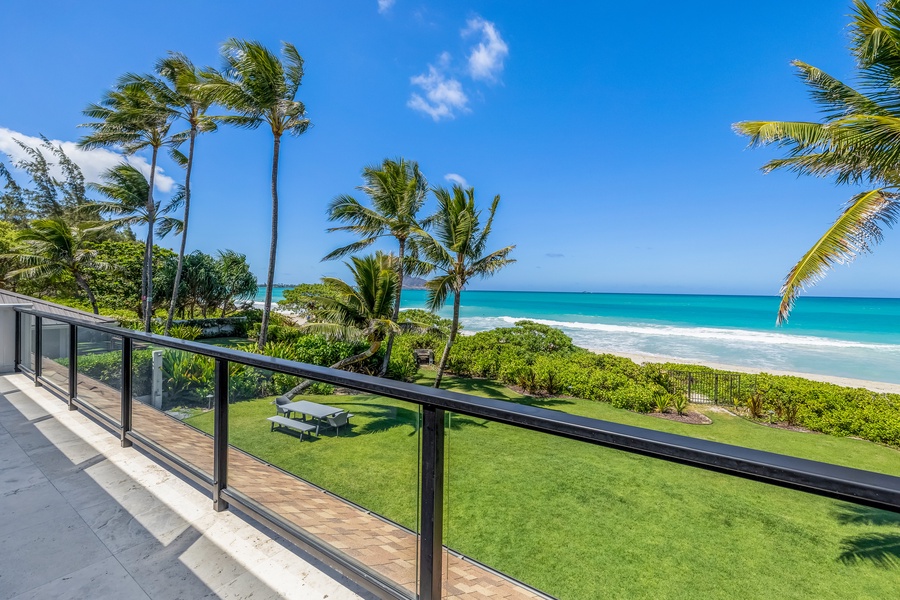 Private Master lanai with sweeping ocean views