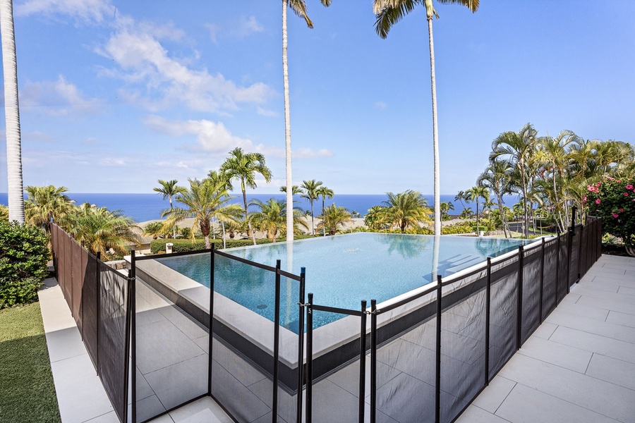 Pool fence available to be installed prior to arrival (guest facing charge)
