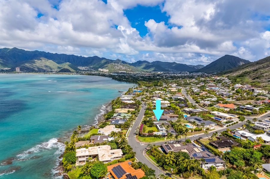 This area of Oahu is known to have the island's best weather year-round, and the home is ideally located for travel east or west to all Oahu attractions